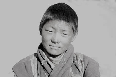 佛教故事－震撼：五个孩子徒步二千公里朝佛路