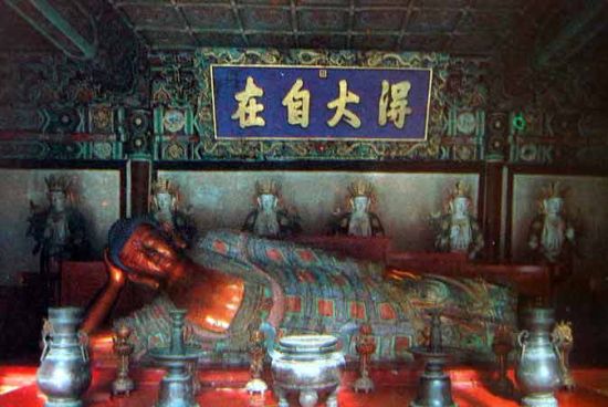 寺内卧佛