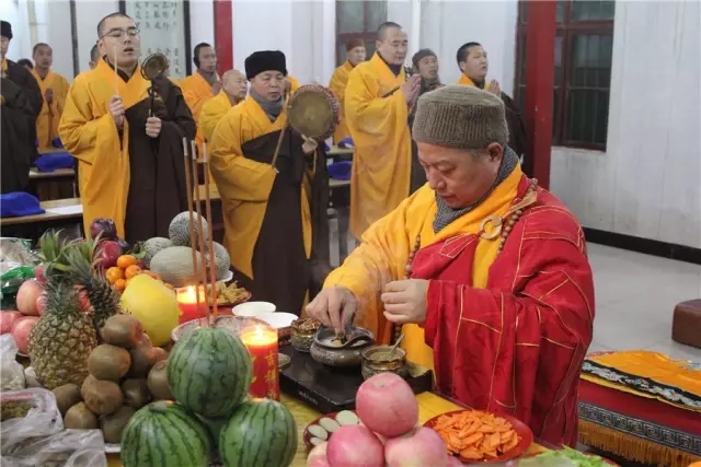 腊月二十三，大相国寺隆重举行祭灶法会